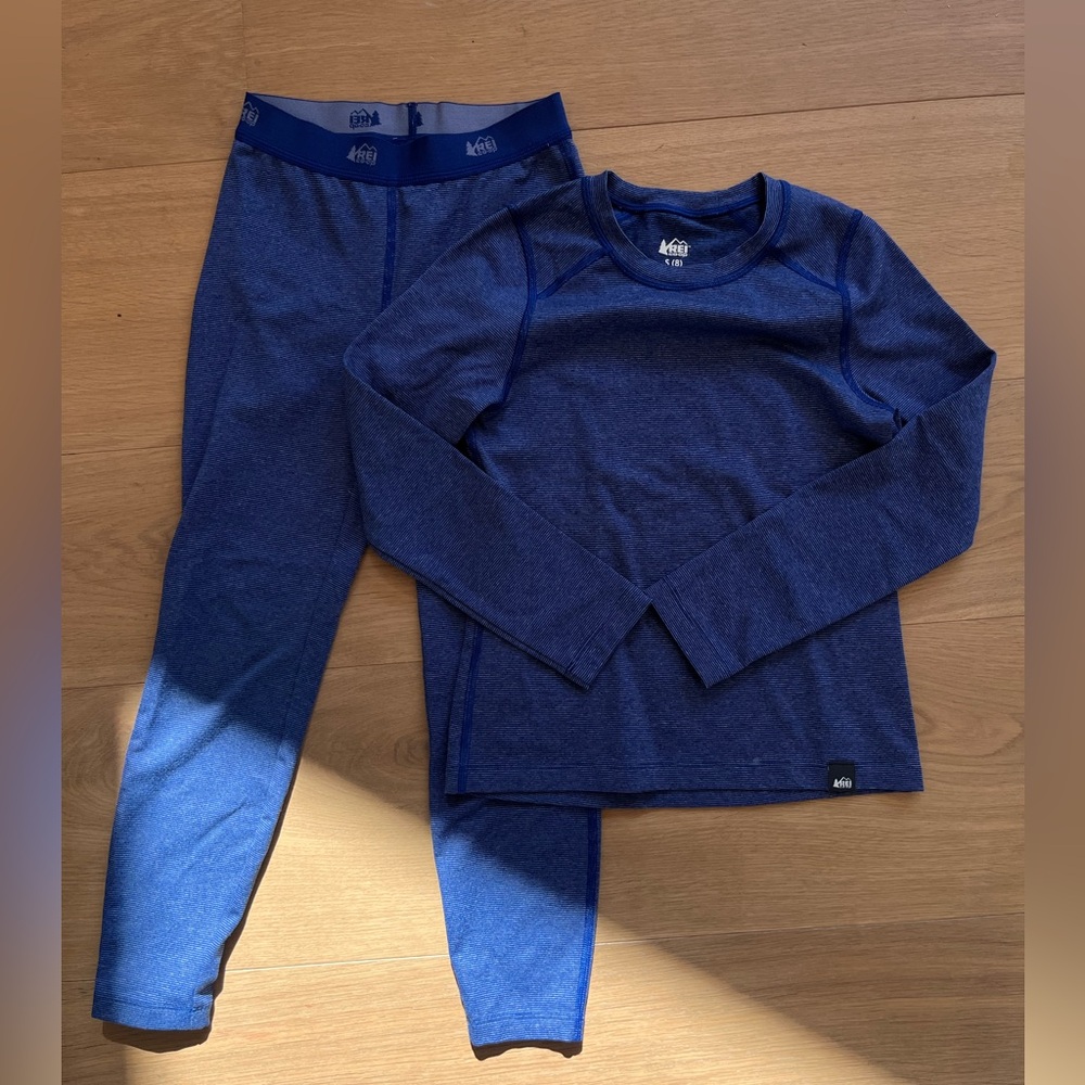 REI Base Layer. Kids Size Small. (8)